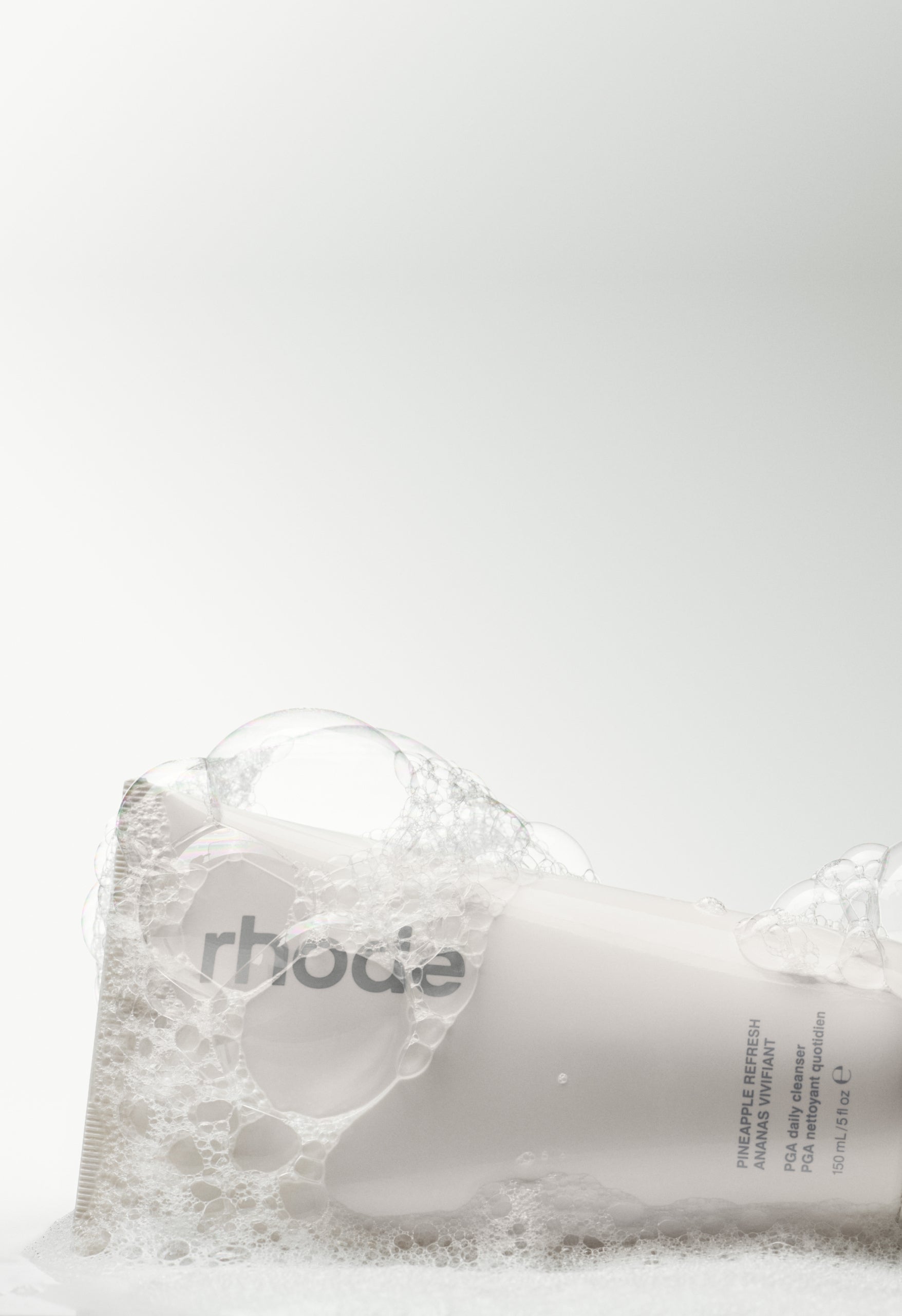 Pineapple Refresh covered in a lush layer of bubbles