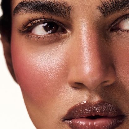 model wearing pocket blush in date cake