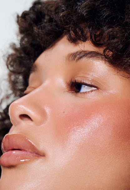 jamea wears pocket blush in tan line