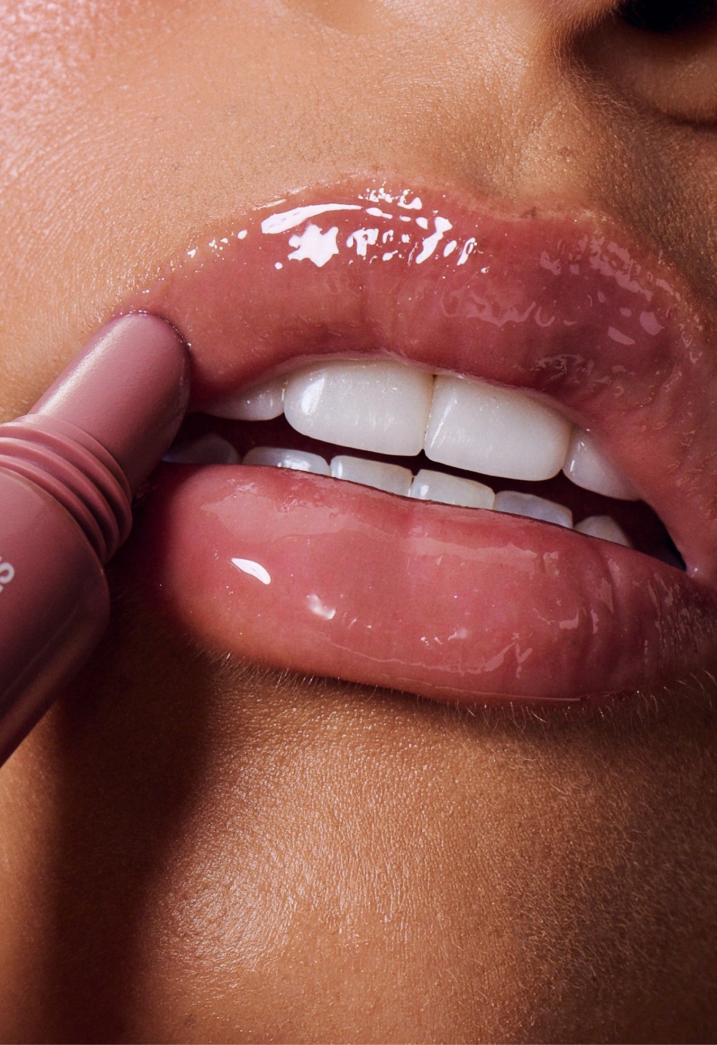 model's lips with peptide lip tint salty tan